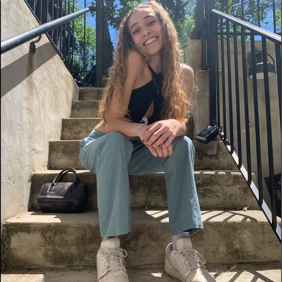 Meet your Posher, Abby - Picture 1 of 1